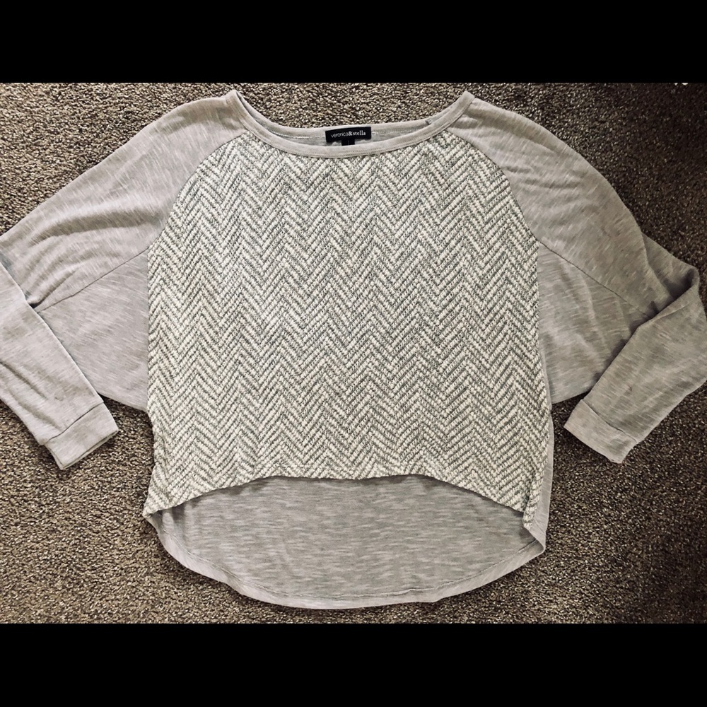 Veronica & Stella casual top
